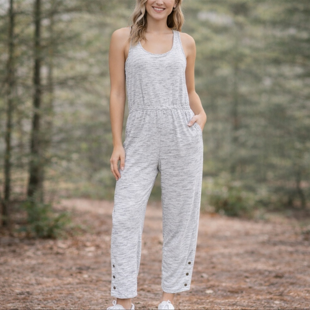 Eyeshadow Women’s Jumpsuit XL Gray Racerback Sleeveless Lounge Casual